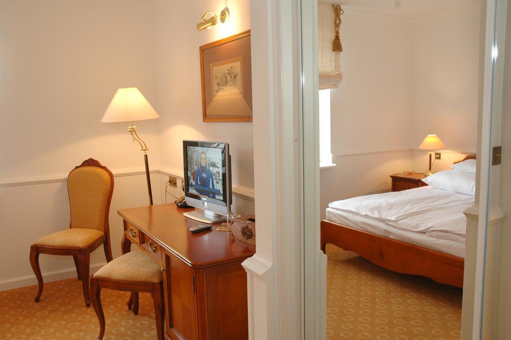 Hotel Szrenicowy Dwor Szklarska Poręba Rum bild