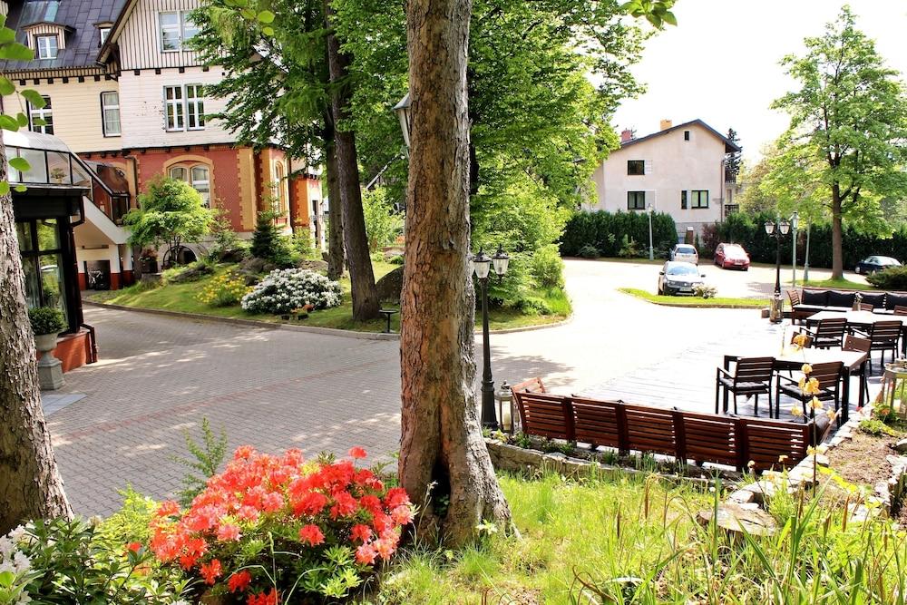 Hotel Szrenicowy Dwor Szklarska Poręba Exteriör bild
