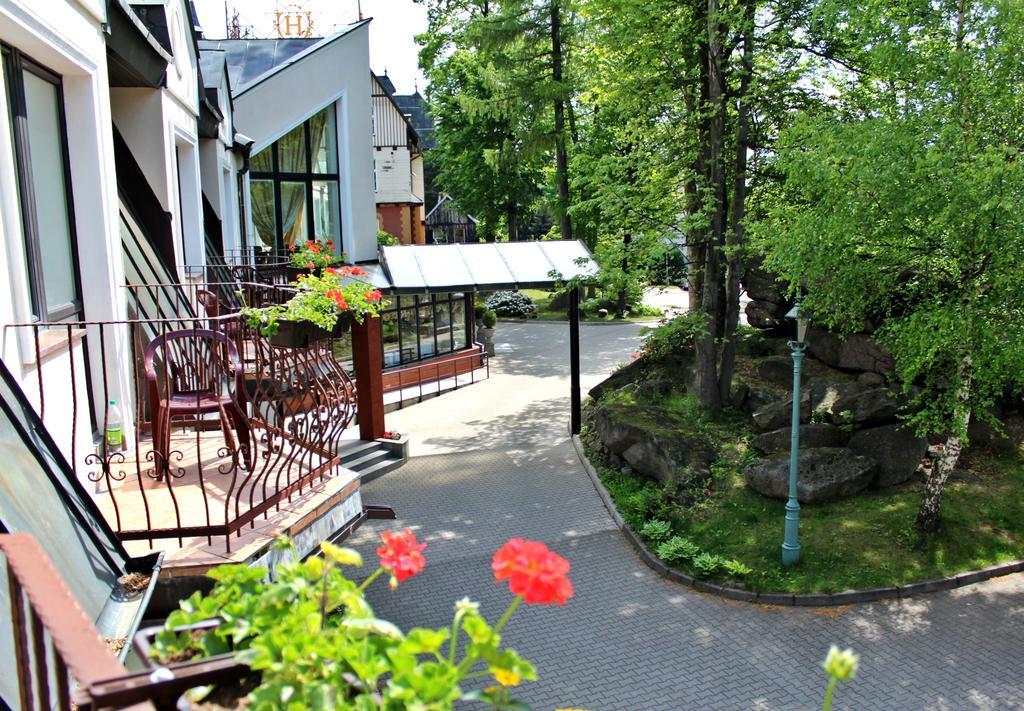 Hotel Szrenicowy Dwor Szklarska Poręba Exteriör bild